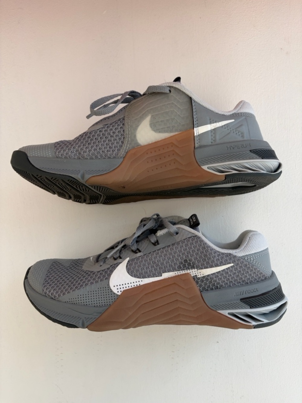 Nike Metcon 7 - like new - Womens 8 / Mens 6.5